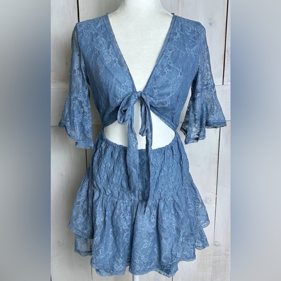 FREE PEOPLE LALA LACE BLUE MINI SKIRT DRESS MEDIUM NWOT TIE BACK FRONT RUFFLE FP - Picture 5 of 9